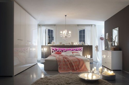 Schlafzimmer Doppelbett wei Hochglanz Lack aus Italien