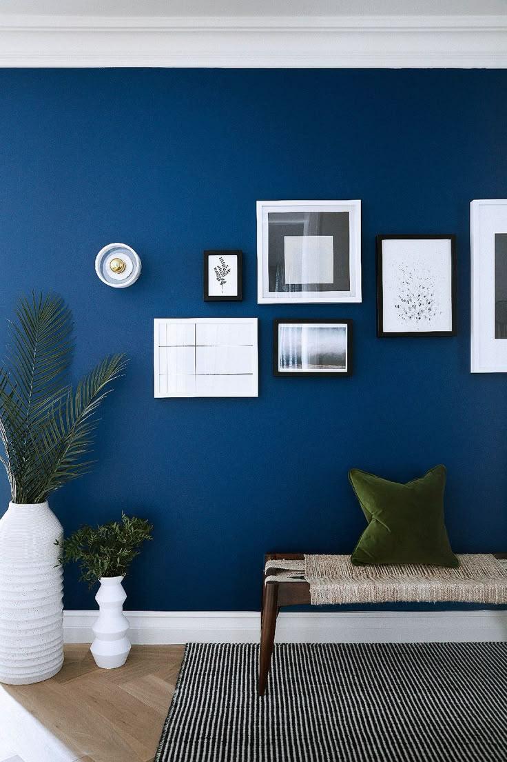 Dazzling blue with white and greens is the perfect look for the ...